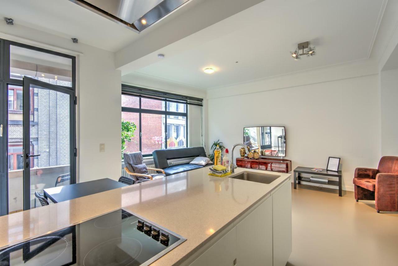 The Meir Lodge. Apartments In Heart Of 안트베르펜 외부 사진